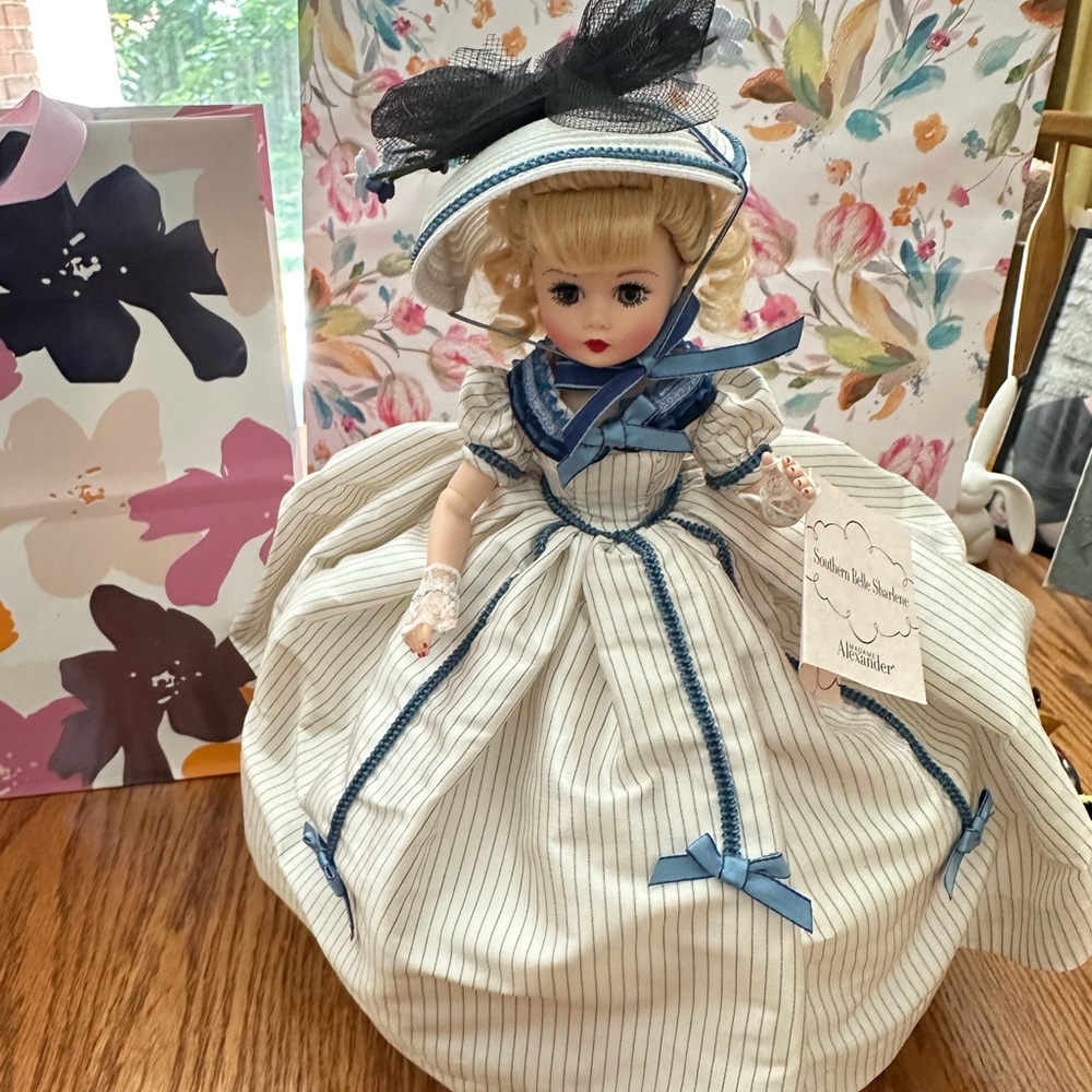 RARE - Madame Alexander Southern Belle Sharlene